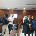 Dominicano acusado de liderar red de estafa en EE.UU. enfrenta cargos por coerción en RD relacionados con caso Discovery